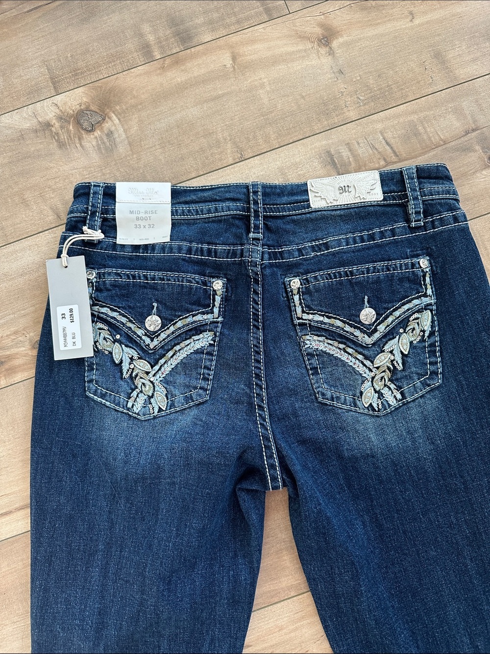 NWT Miss Me Mid-Rise Slim Fit Bootcut Feather Western Embroidered Pockets Sz 33